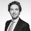 paul-edouard-falck-arrive-chez-peqan